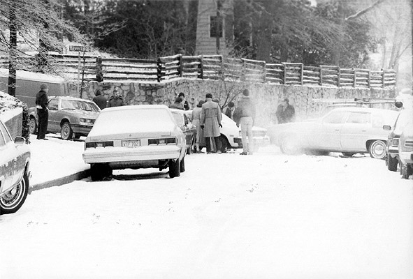 Atlanta drivers looking at stuck cars during Snow Jam 82